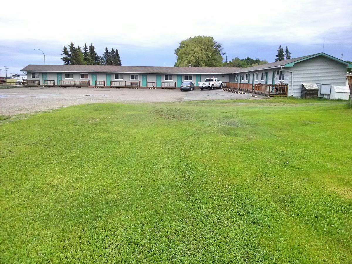 Moosomin Motel Exterior photo