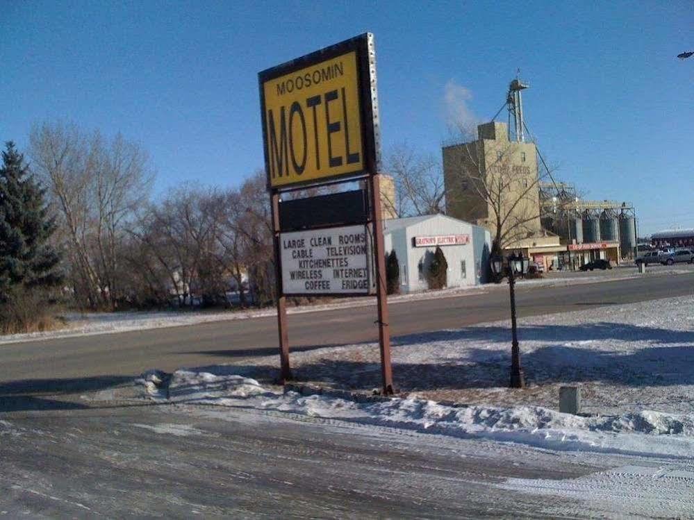Moosomin Motel Exterior photo