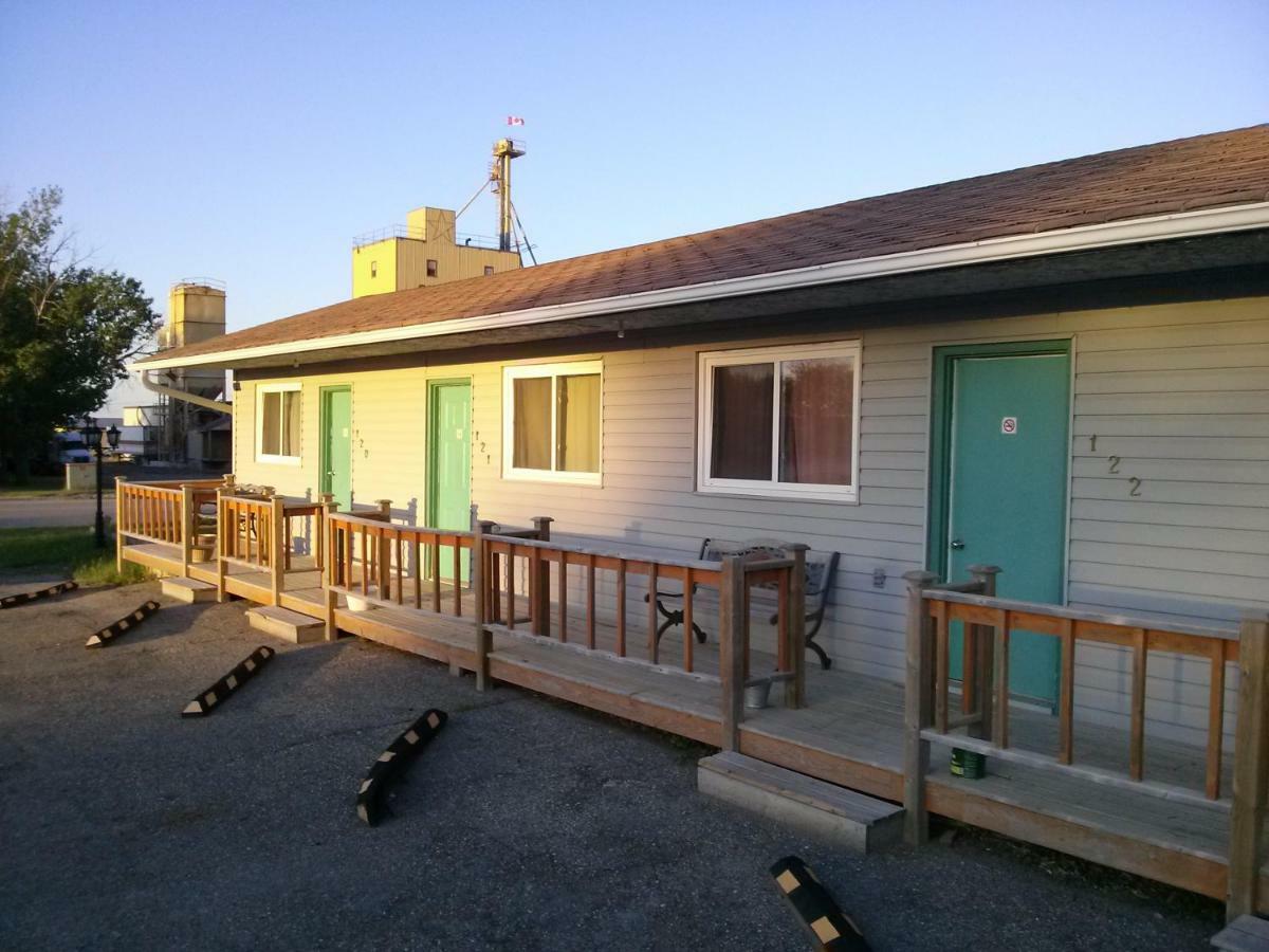 Moosomin Motel Exterior photo